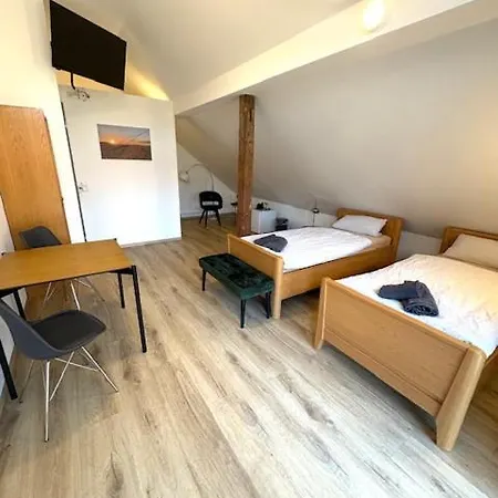 Gaestezimmer Almelings Hof Farma Peine